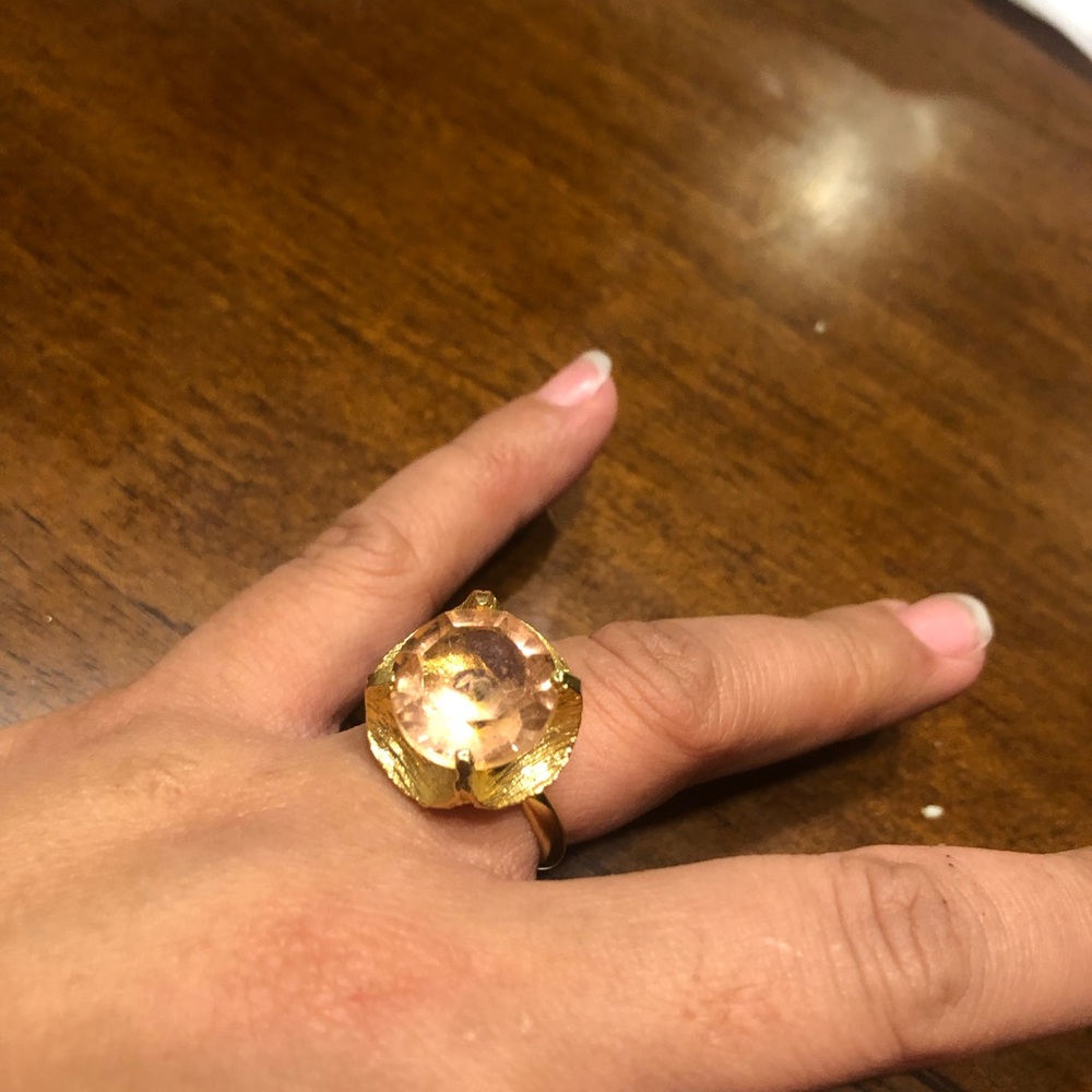 BEAUTIFUL FASHION RING SIZE 7 - Picture 2 of 2
